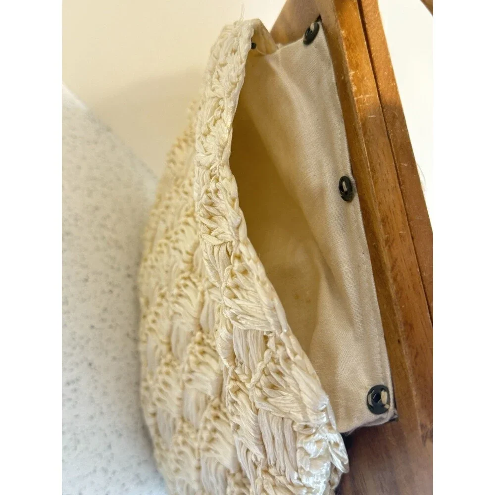 Vintage Purse Woven Straw Raffia Handbag Floral Wooden Handle Cream 1960's - Picture 10 of 13